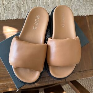 Anthropologie Silent D slide